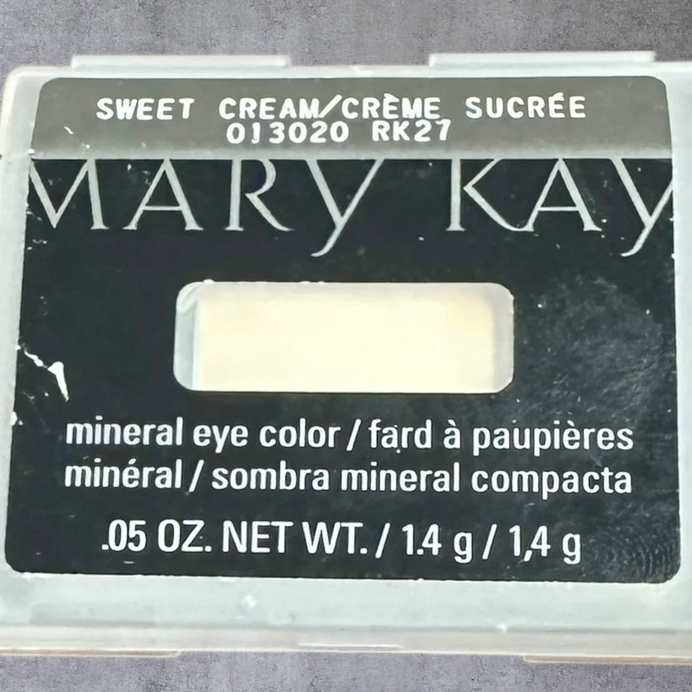 Mary Kay Mineral Eye Color Sweet Cream 013020 New .05 oz Matte Ivory Eyeshadow‎